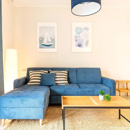 Marina Summer - Przy Jeziorze, Netflix, Tv55