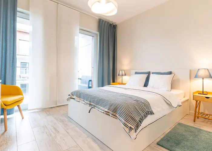 Marina Summer - Przy Jeziorze, Netflix, Tv55