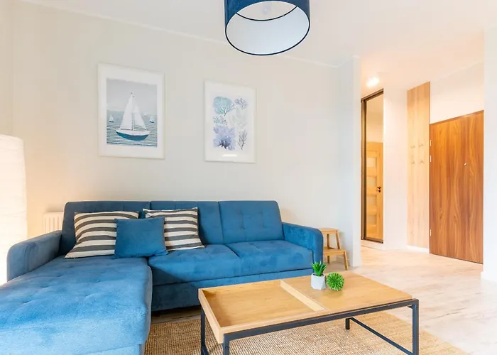 Marina Summer - Przy Jeziorze, Netflix, Tv55