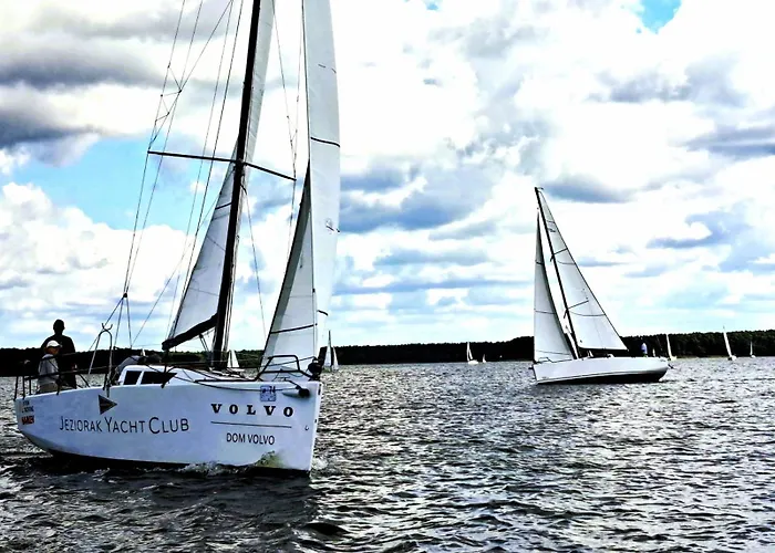 Marina Summer - Przy Jeziorze, Netflix, Tv55