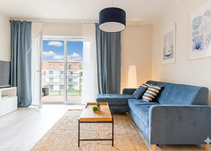 Marina Summer - Przy Jeziorze, Netflix, Tv55